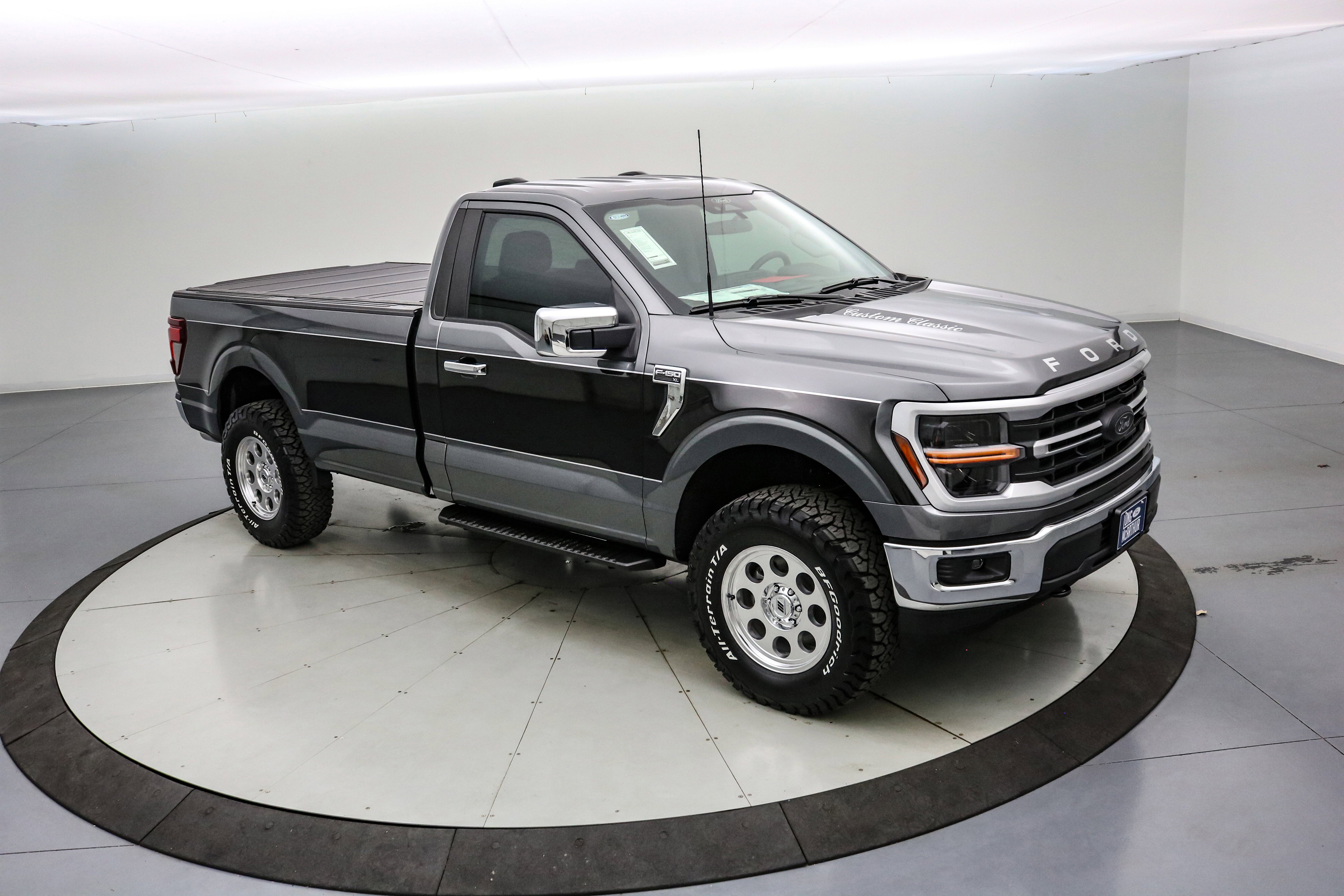 2025 Ford F-150 Custom Classic