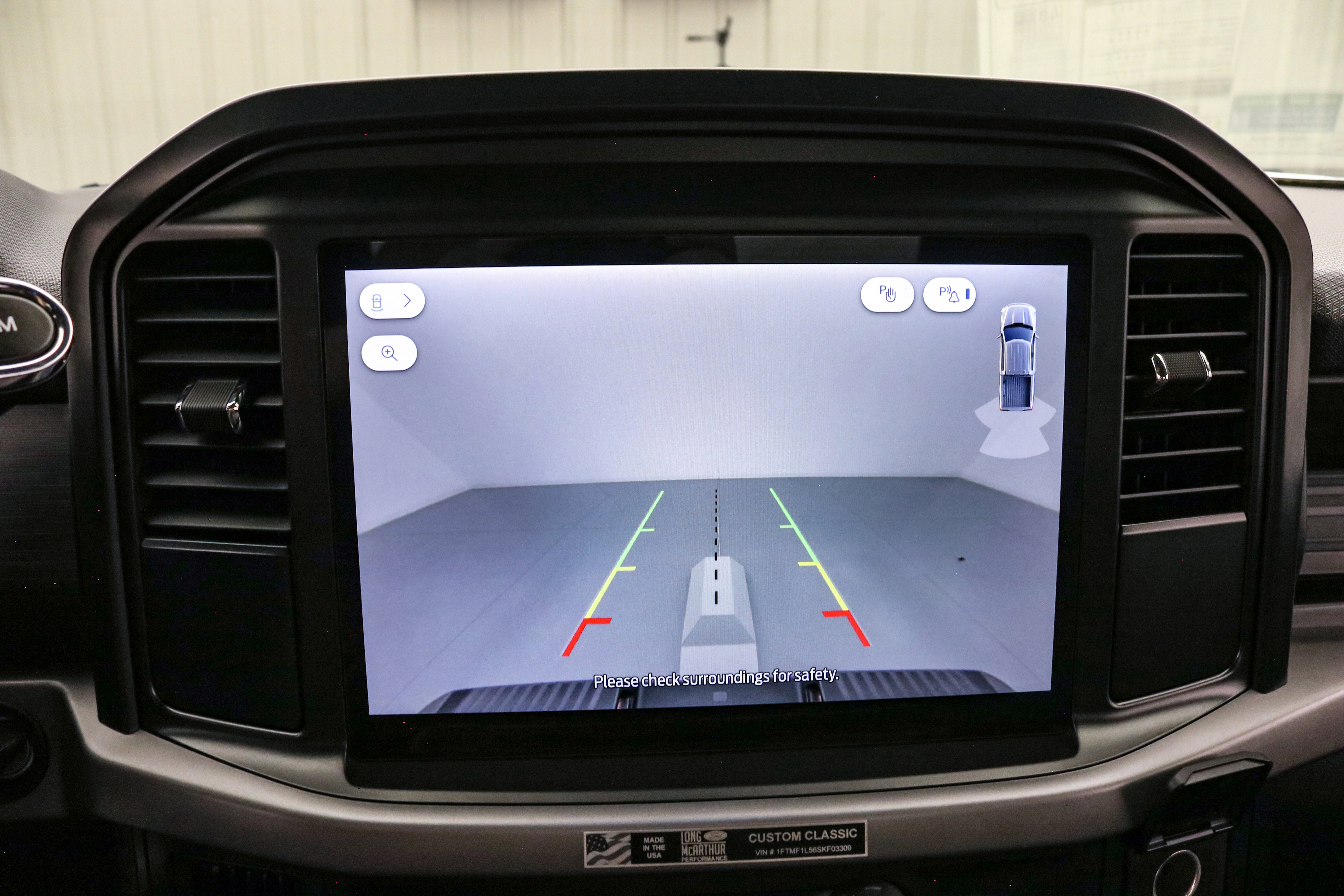 2025 Ford F-150 Custom Classic