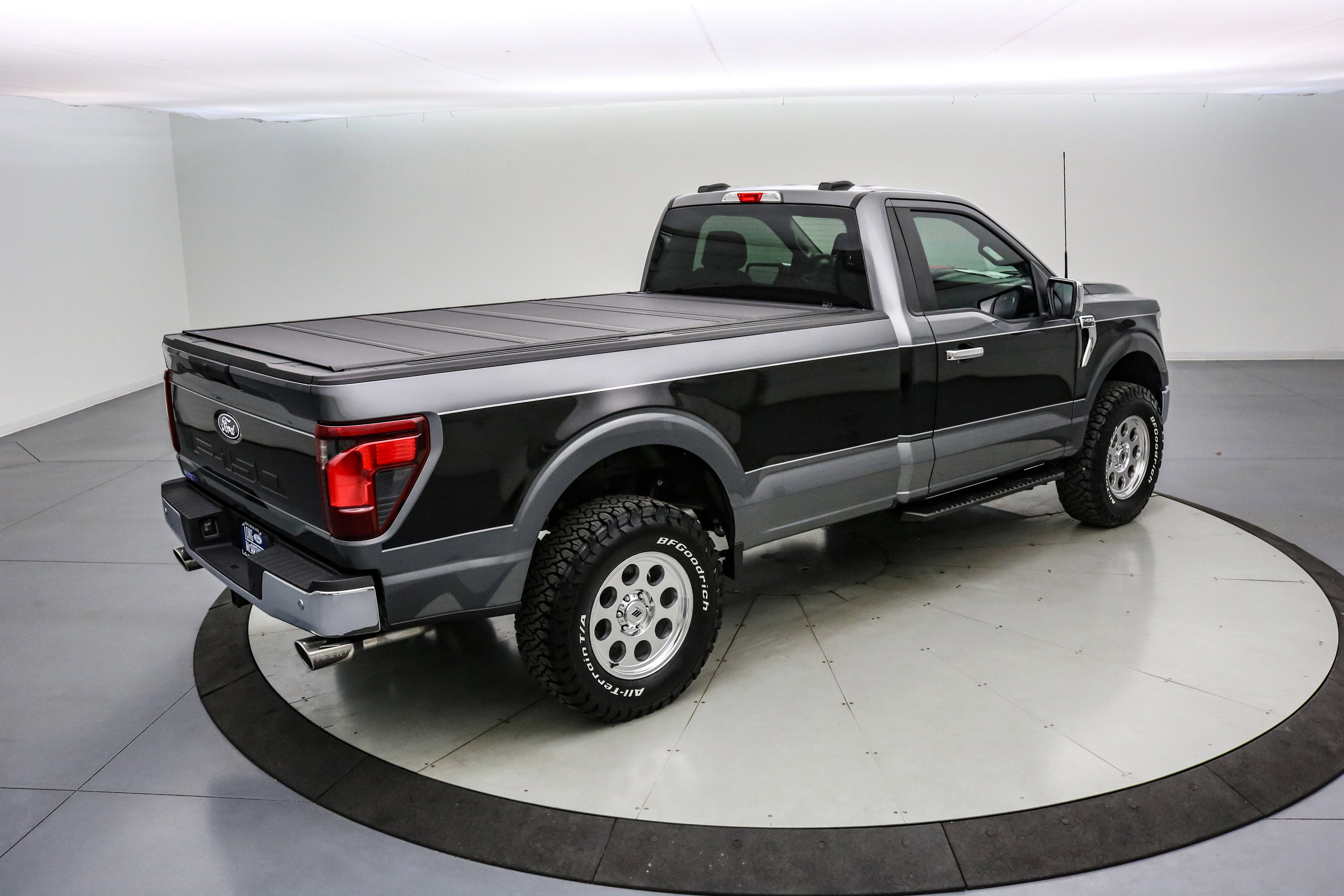 2025 Ford F-150 Custom Classic