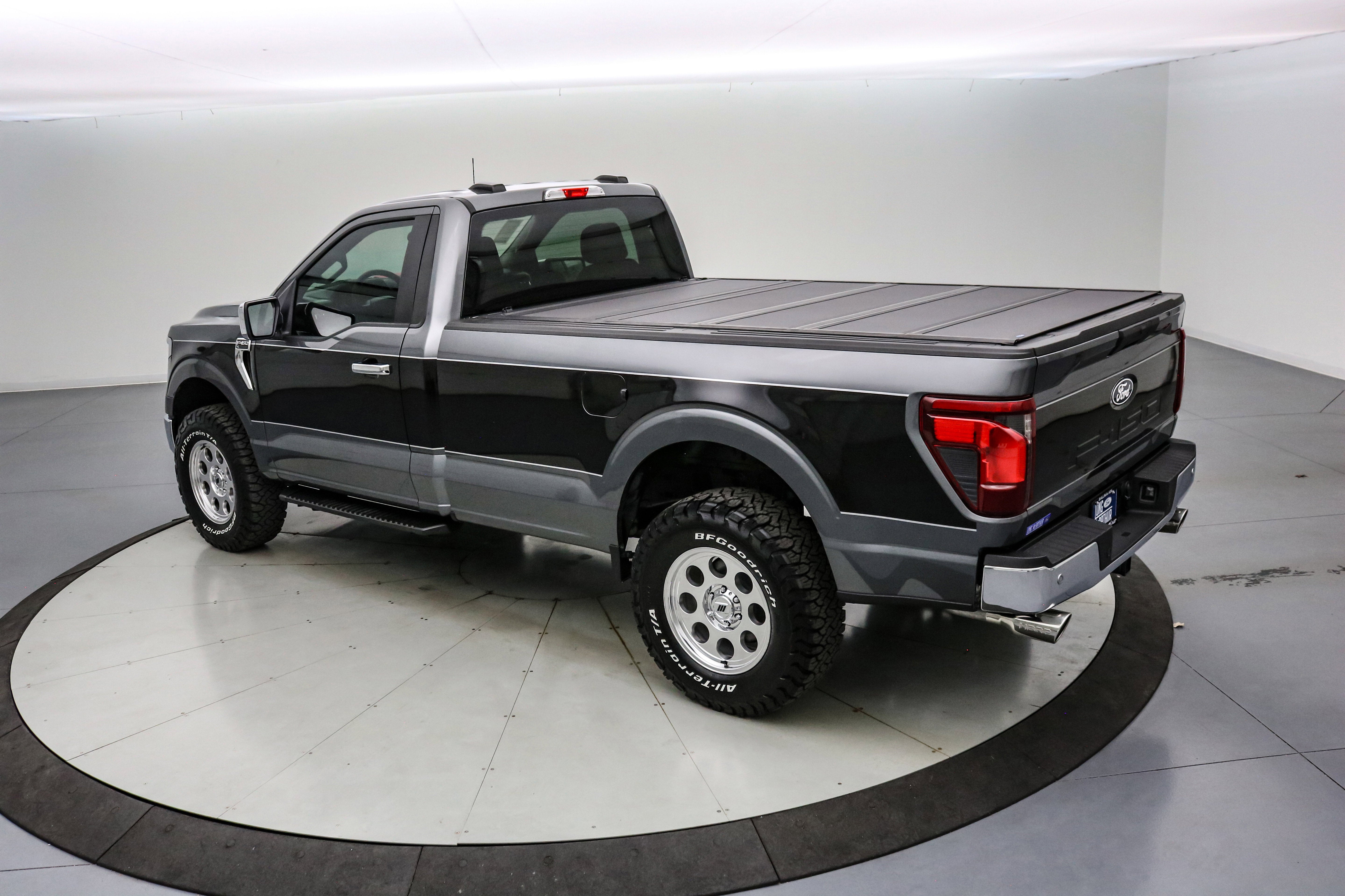 2025 Ford F-150 Custom Classic