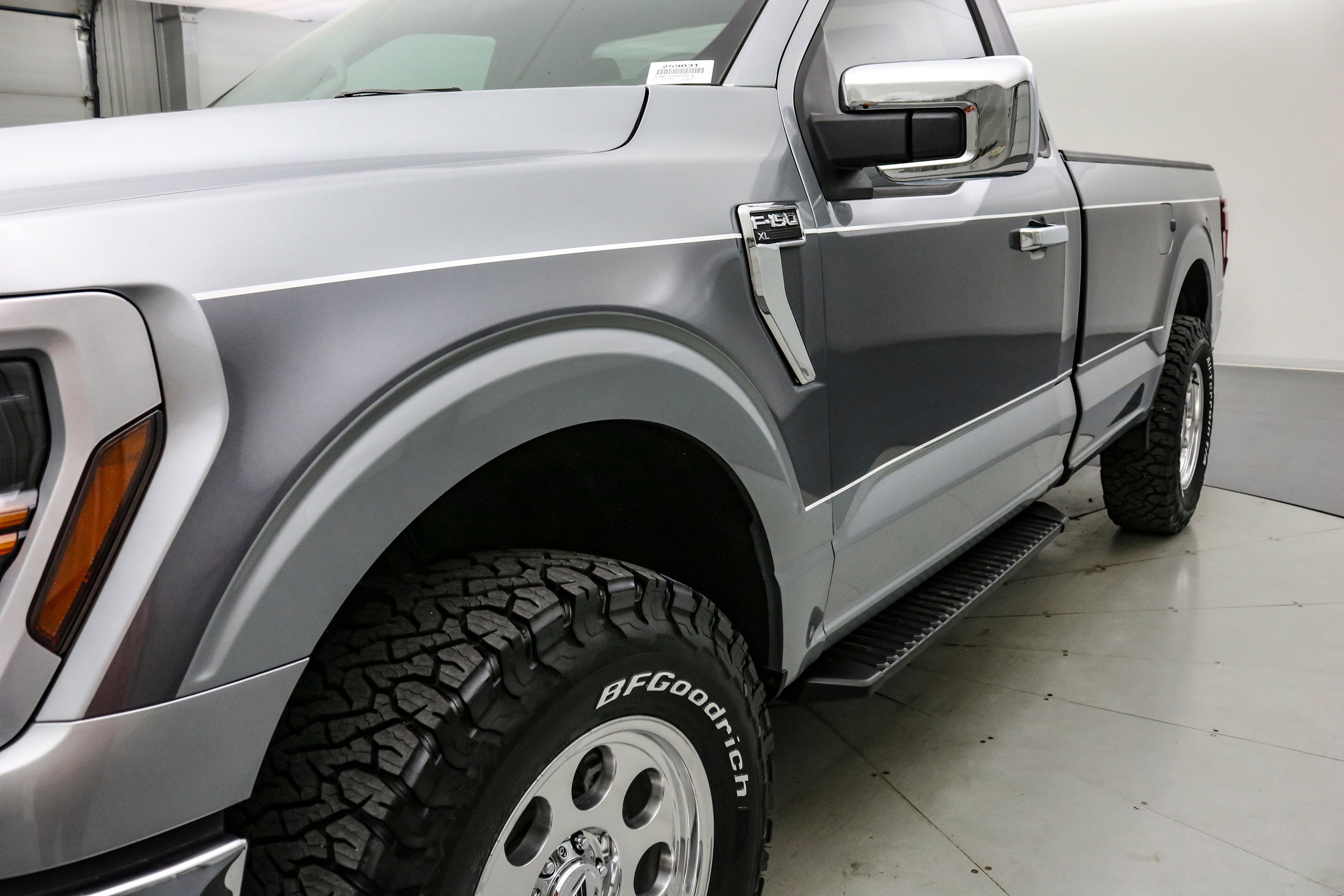 2025 Ford F-150 Custom Classic