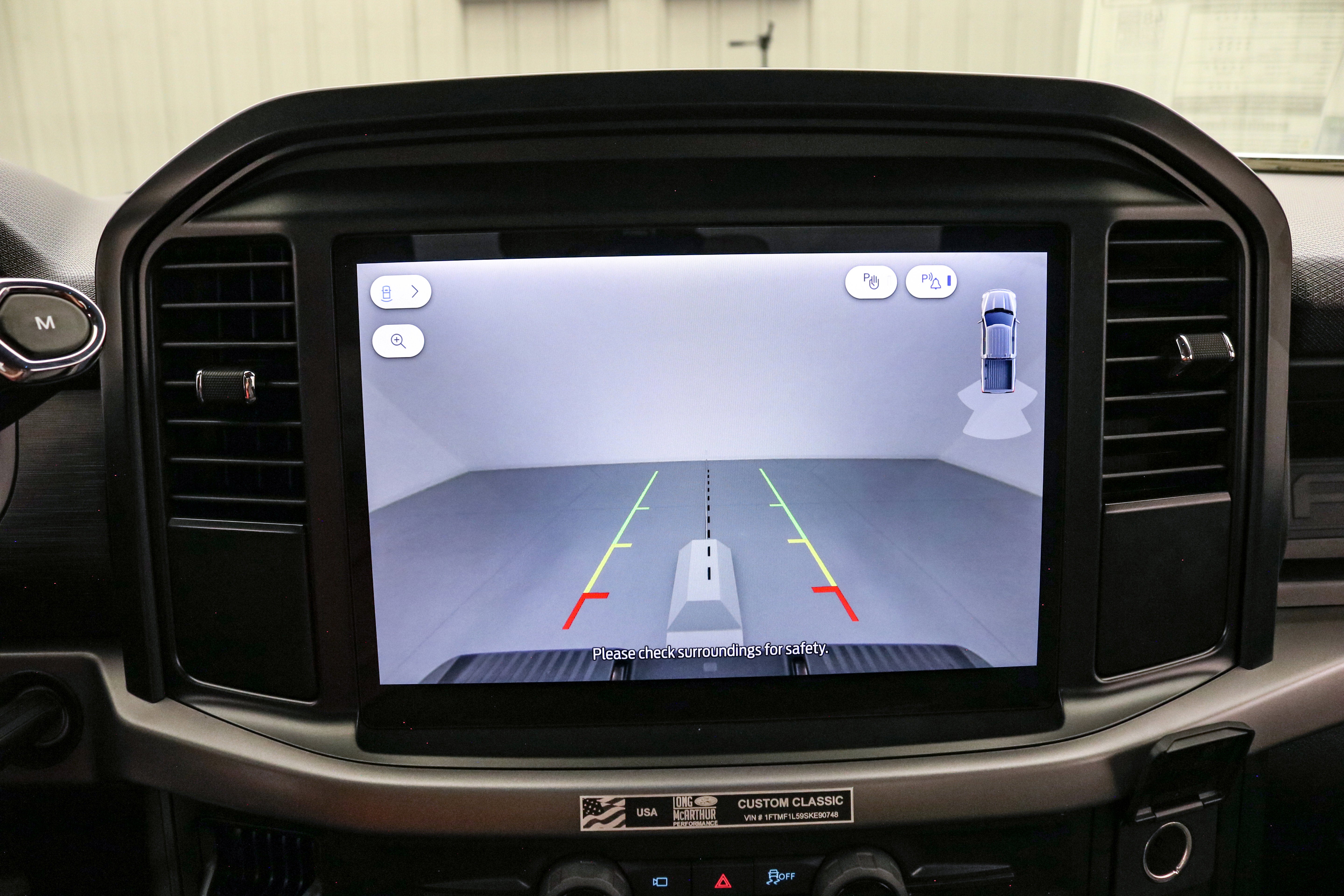 2025 Ford F-150 Custom Classic