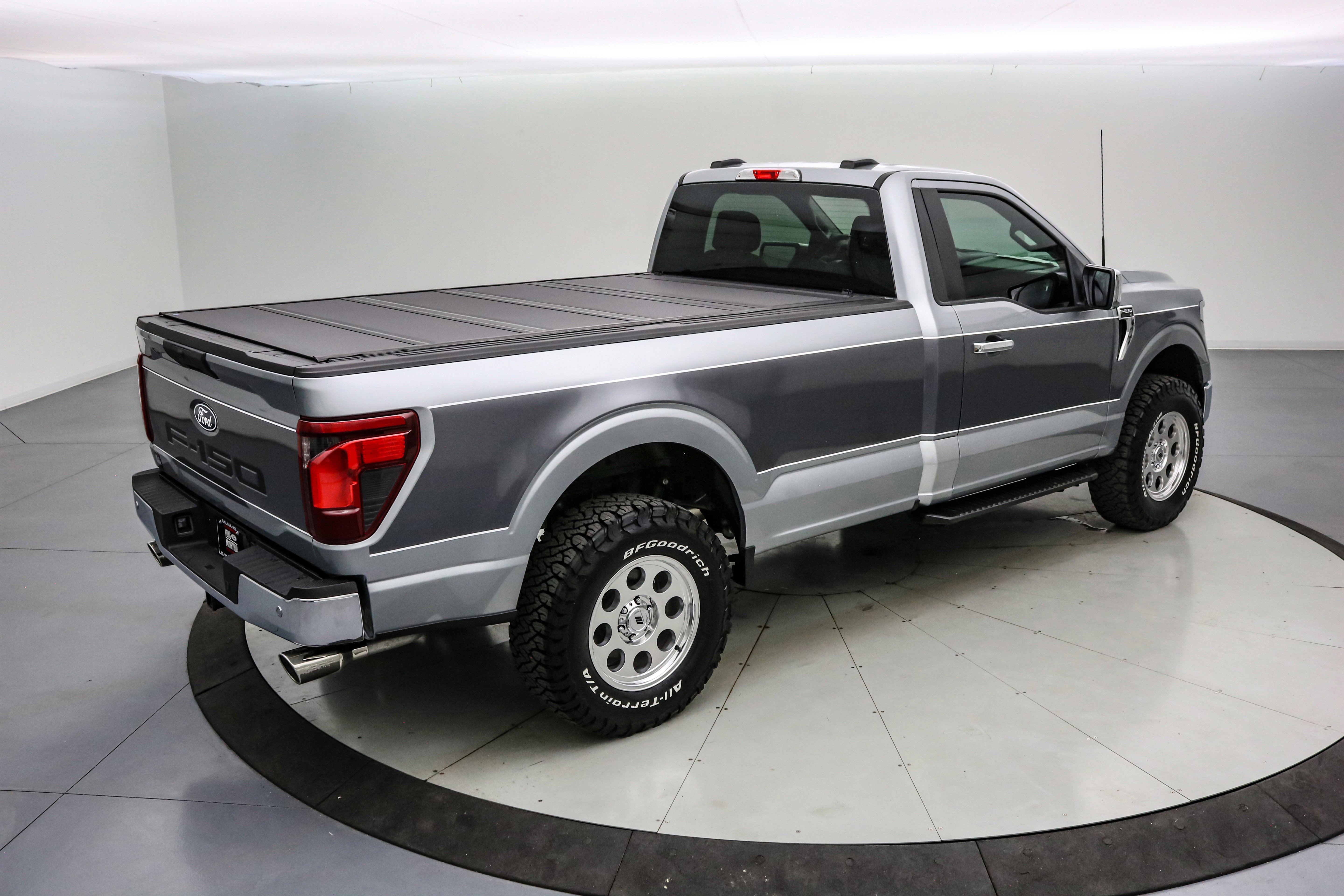 2025 Ford F-150 Custom Classic