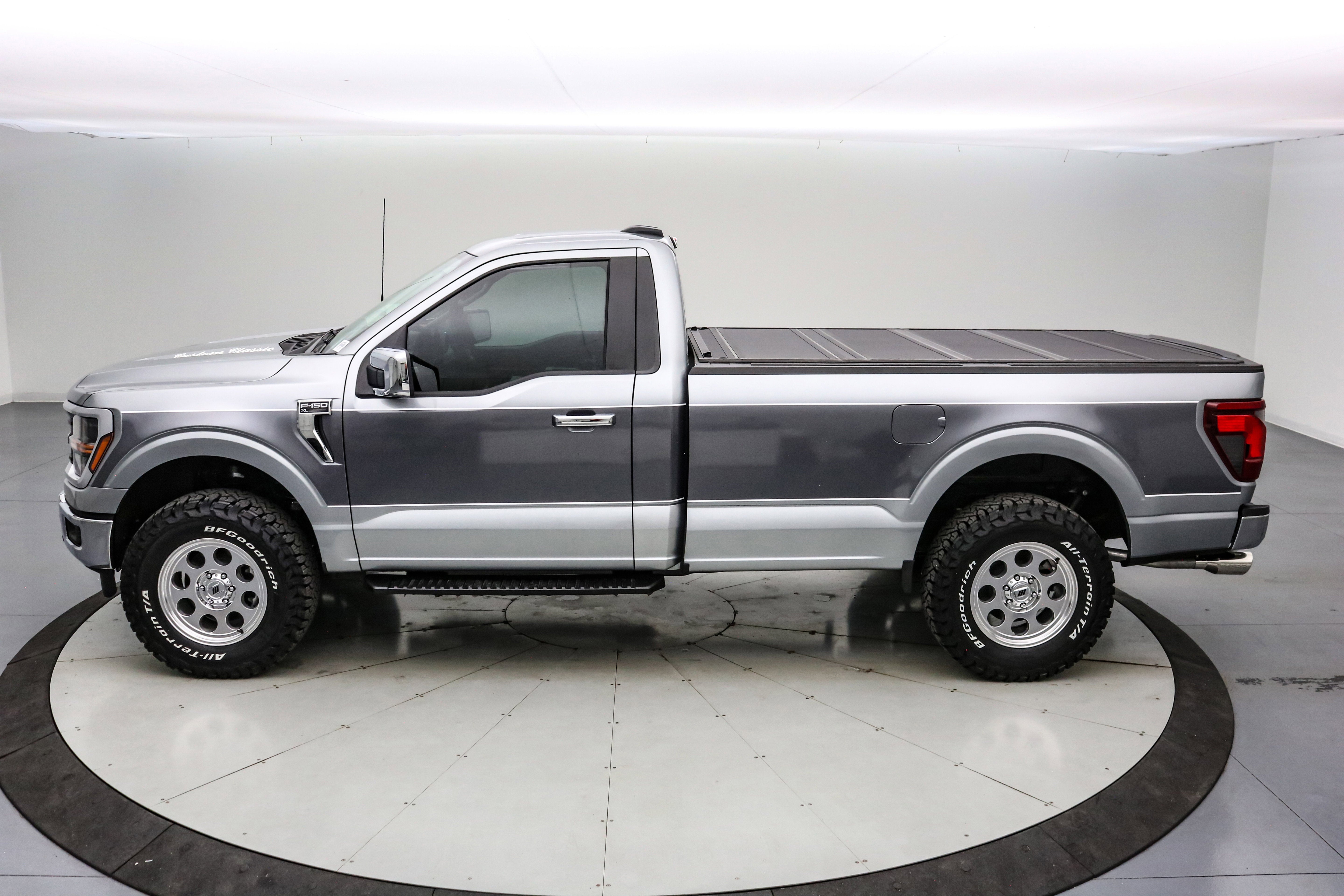 2025 Ford F-150 Custom Classic