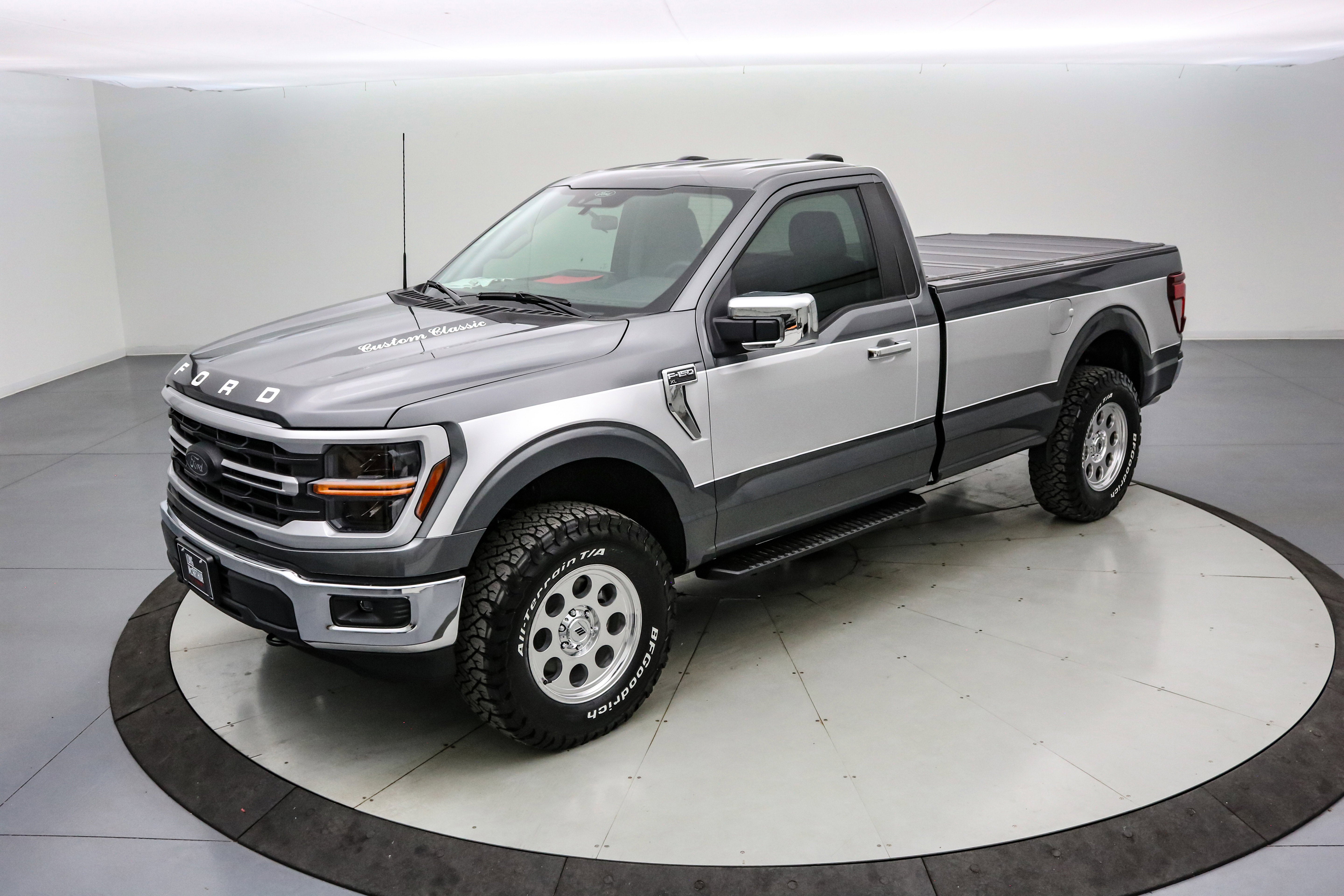 2025 Ford F-150 Custom Classic