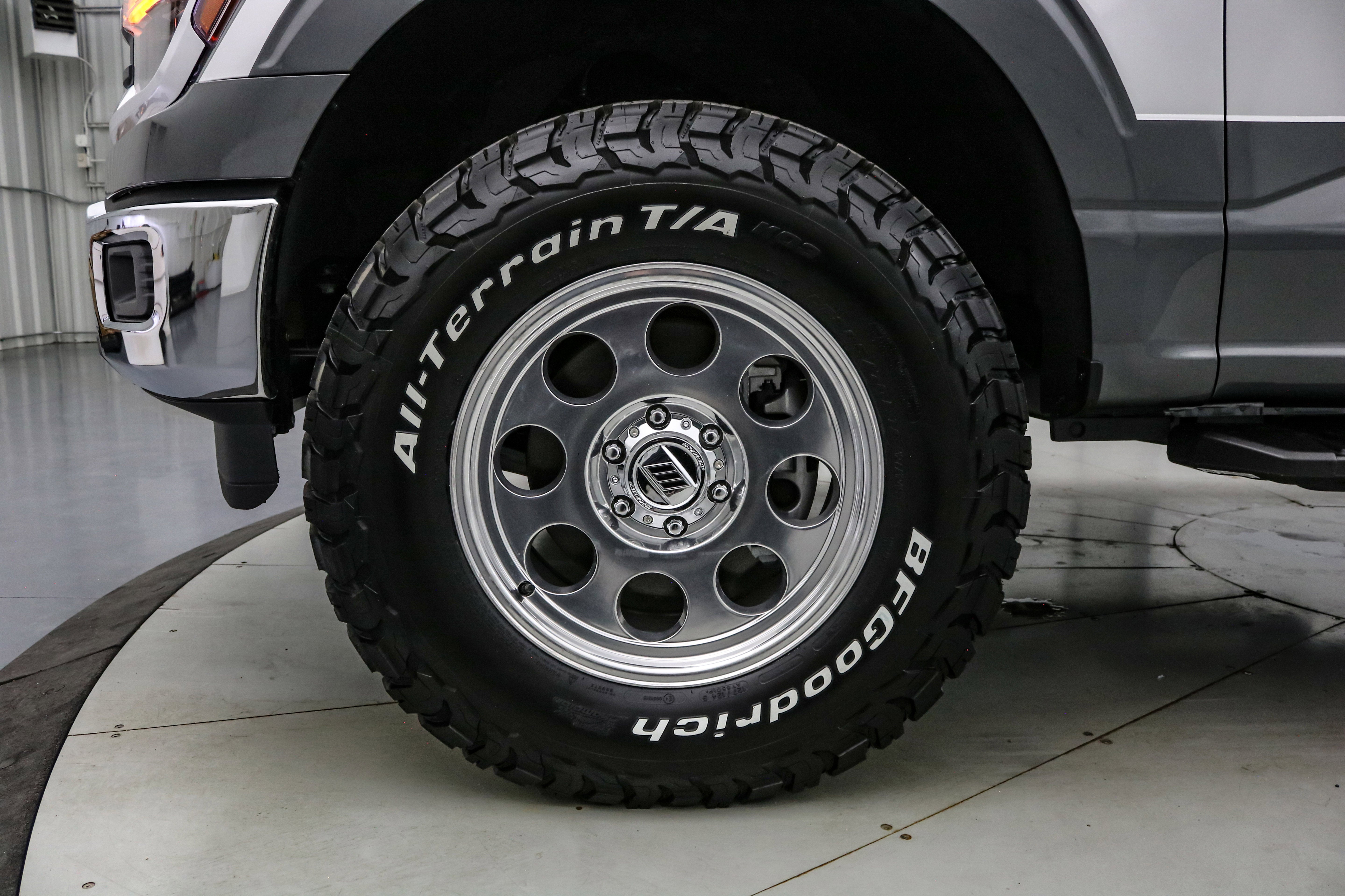 2025 Ford F-150 Custom Classic