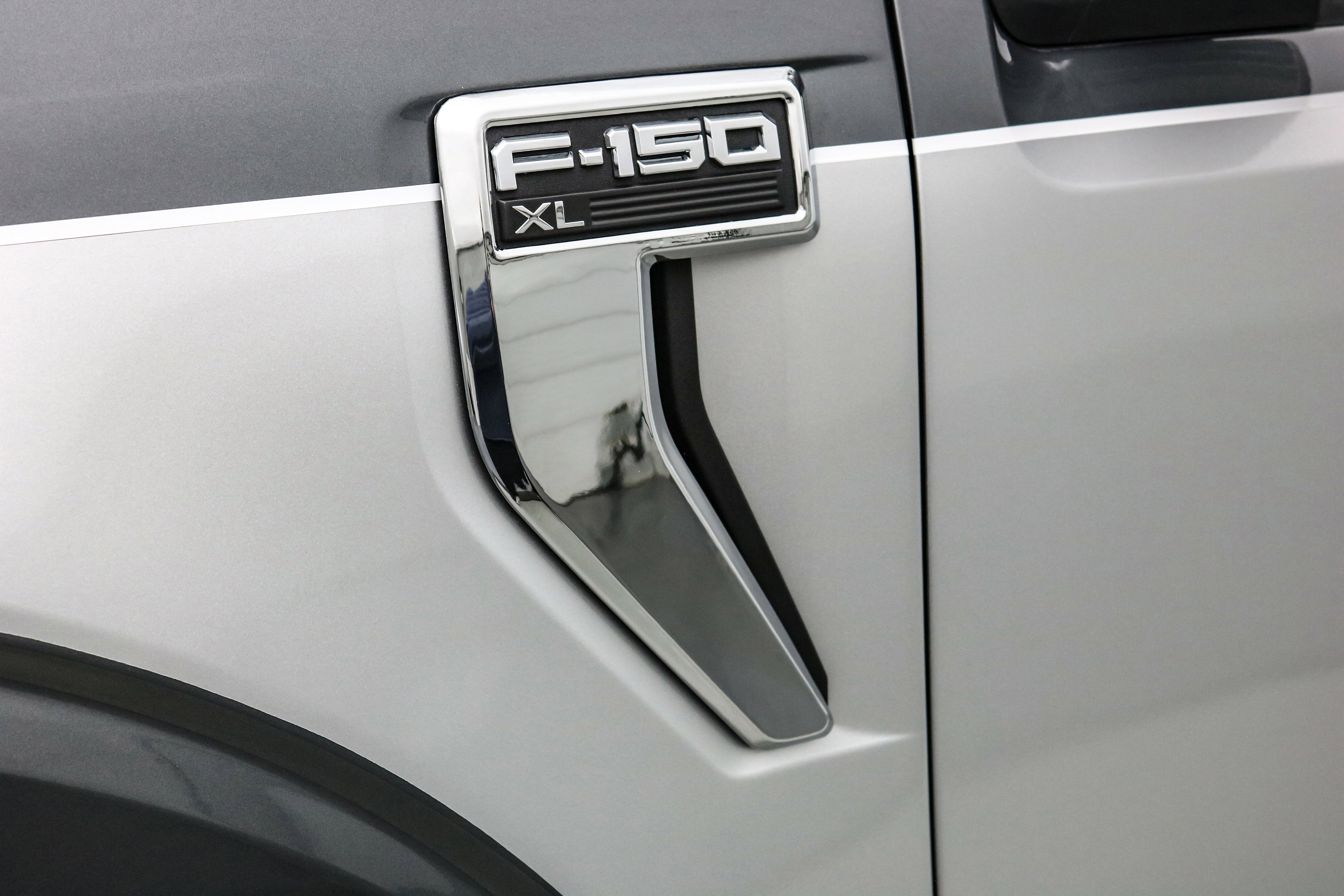 2025 Ford F-150 Custom Classic