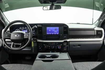 2025 Ford Super Duty F-350 DRW XLT