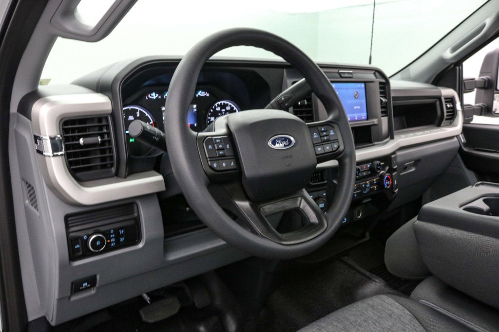 2026 Ford Super Duty F-450 DRW XL