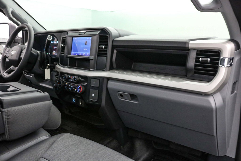 2026 Ford Super Duty F-450 DRW XL