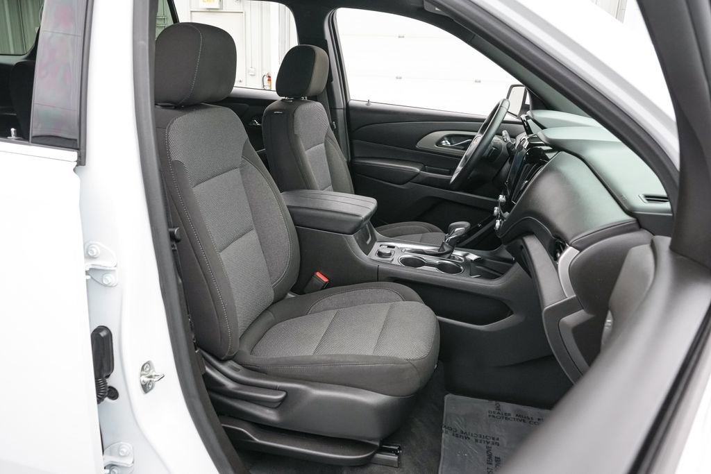 2023 Chevrolet Traverse LT