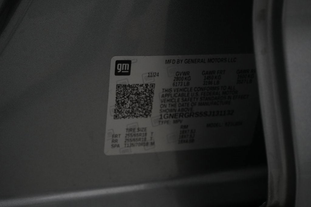 2025 Chevrolet Traverse LT