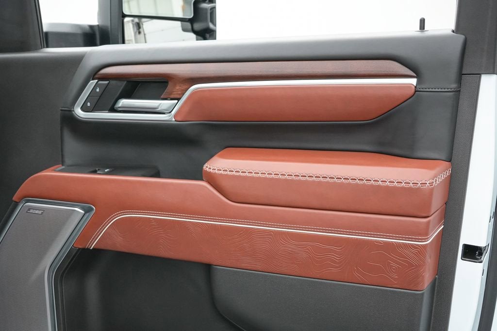 2025 GMC Sierra 2500HD Denali Ultimate