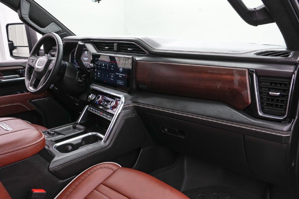 2025 GMC Sierra 2500HD Denali Ultimate