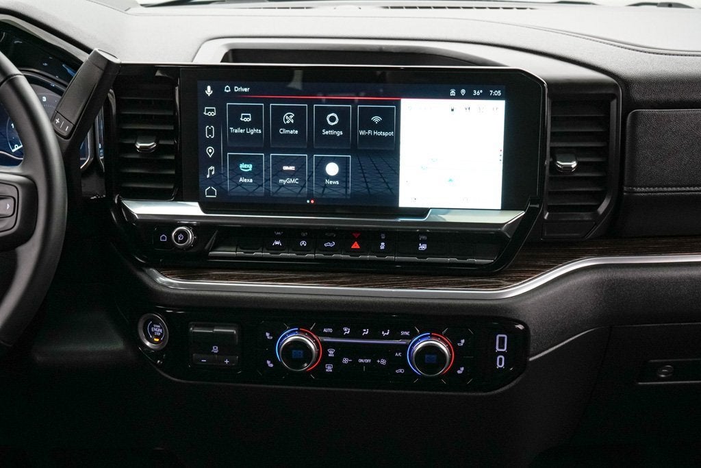 2025 GMC Sierra 1500 Elevation