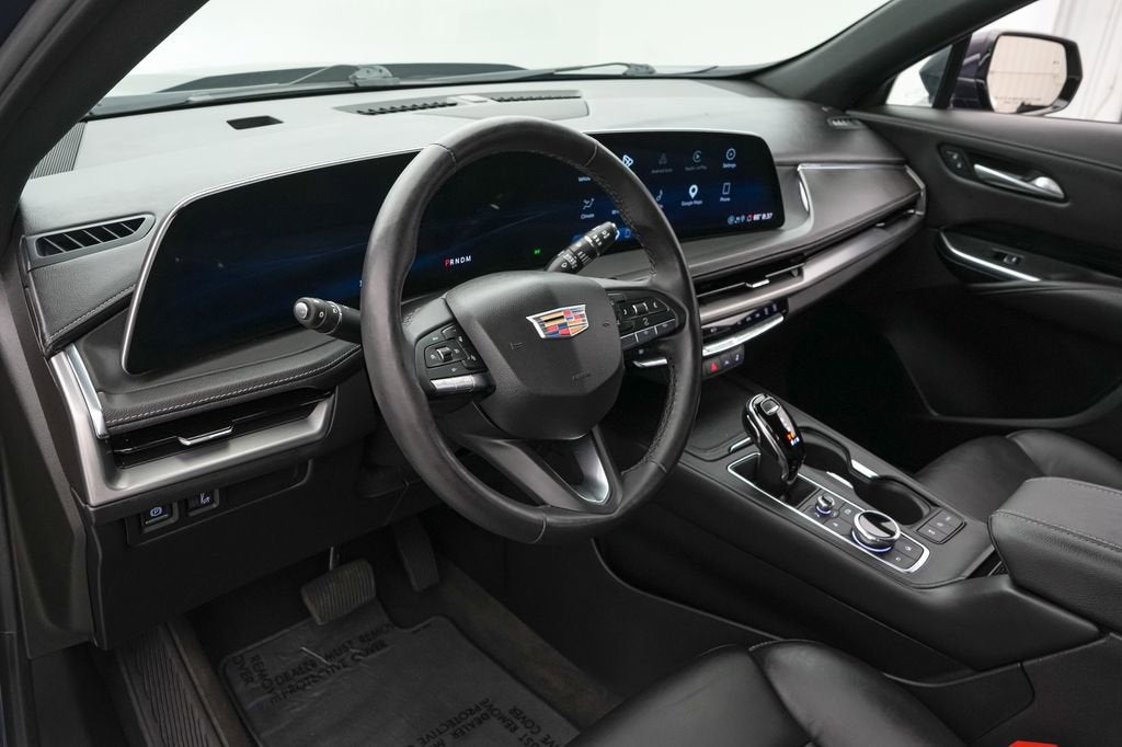 2024 Cadillac XT4 Luxury