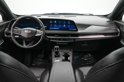 2024 Cadillac XT4 Luxury