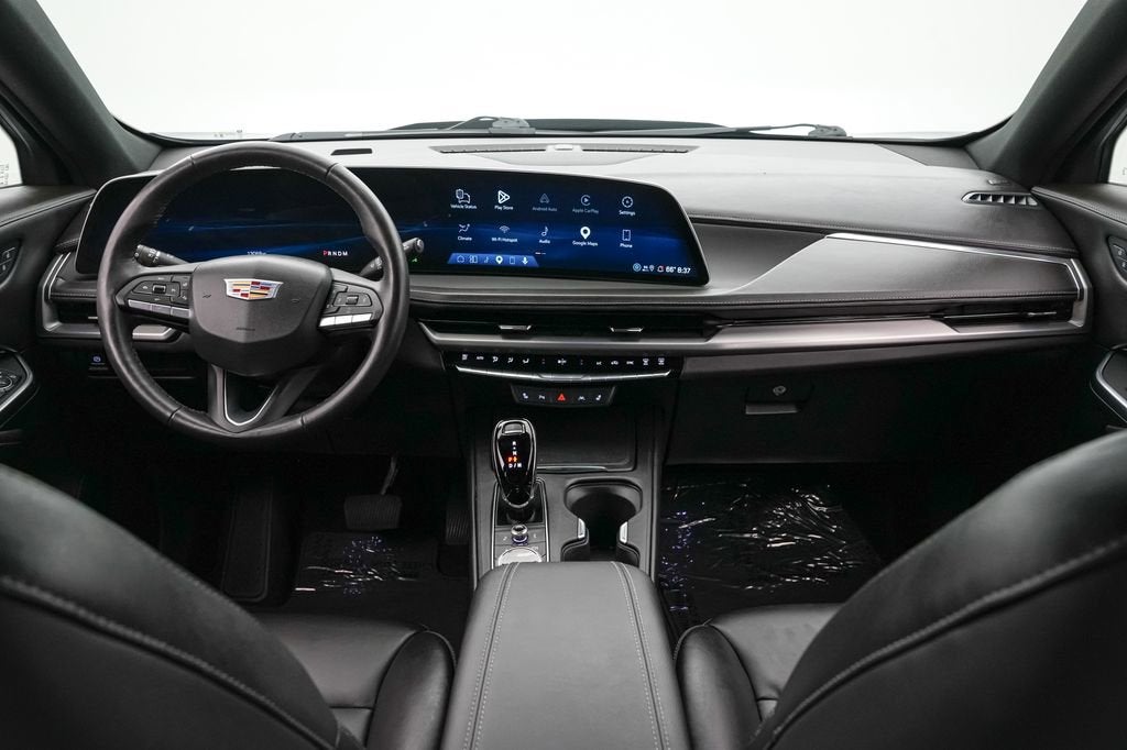 2024 Cadillac XT4 Luxury