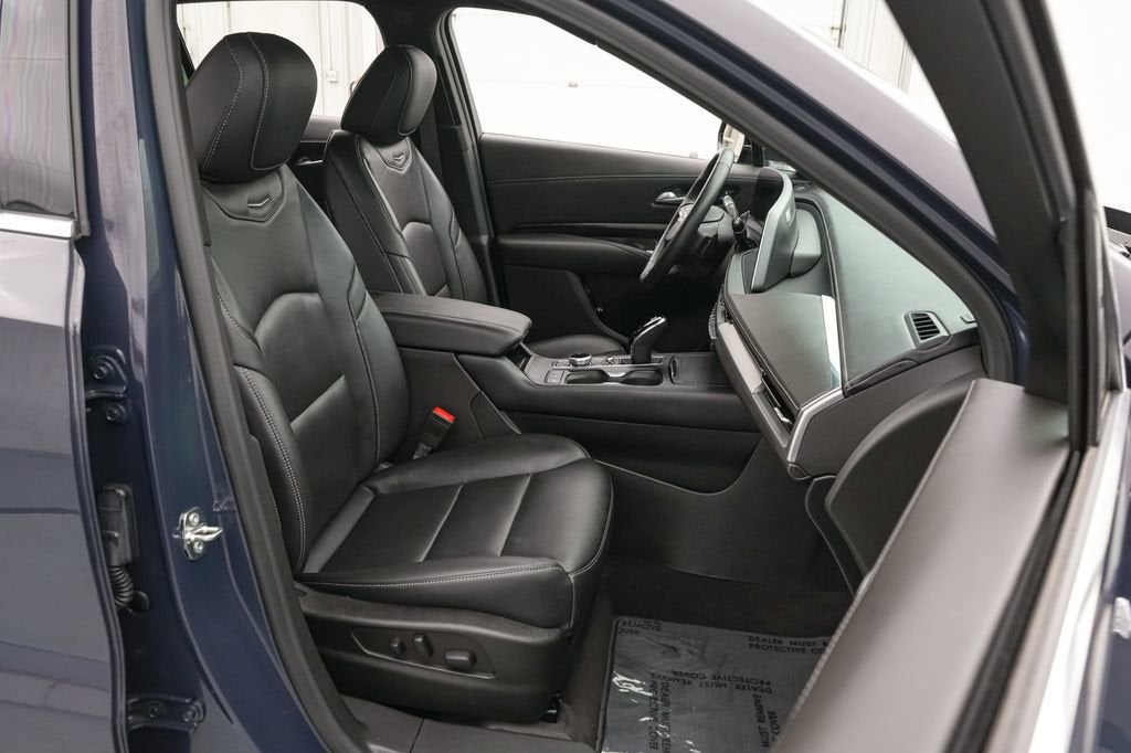 2024 Cadillac XT4 Luxury