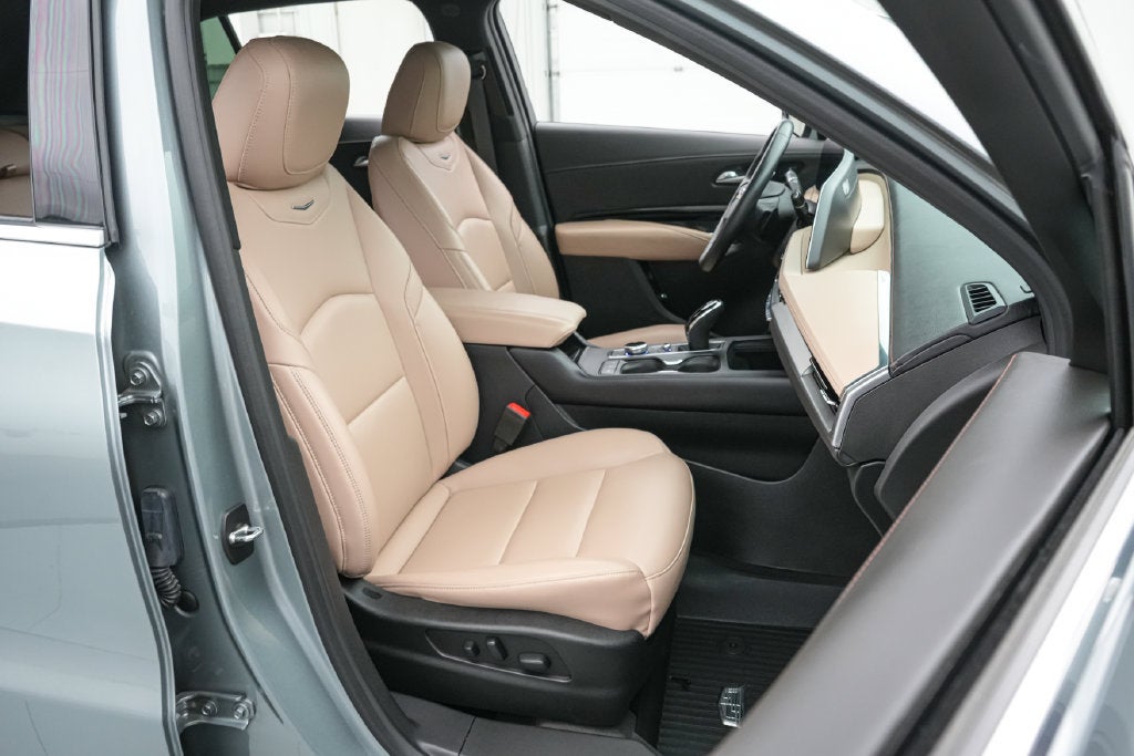 2024 Cadillac XT4 Luxury