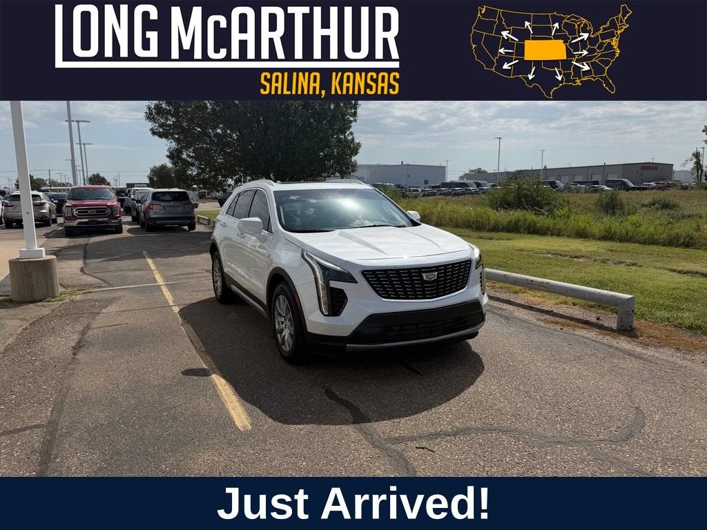 2023 Cadillac XT4 Premium Luxury