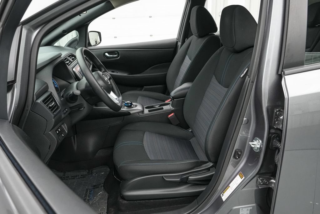 2025 Nissan Leaf S