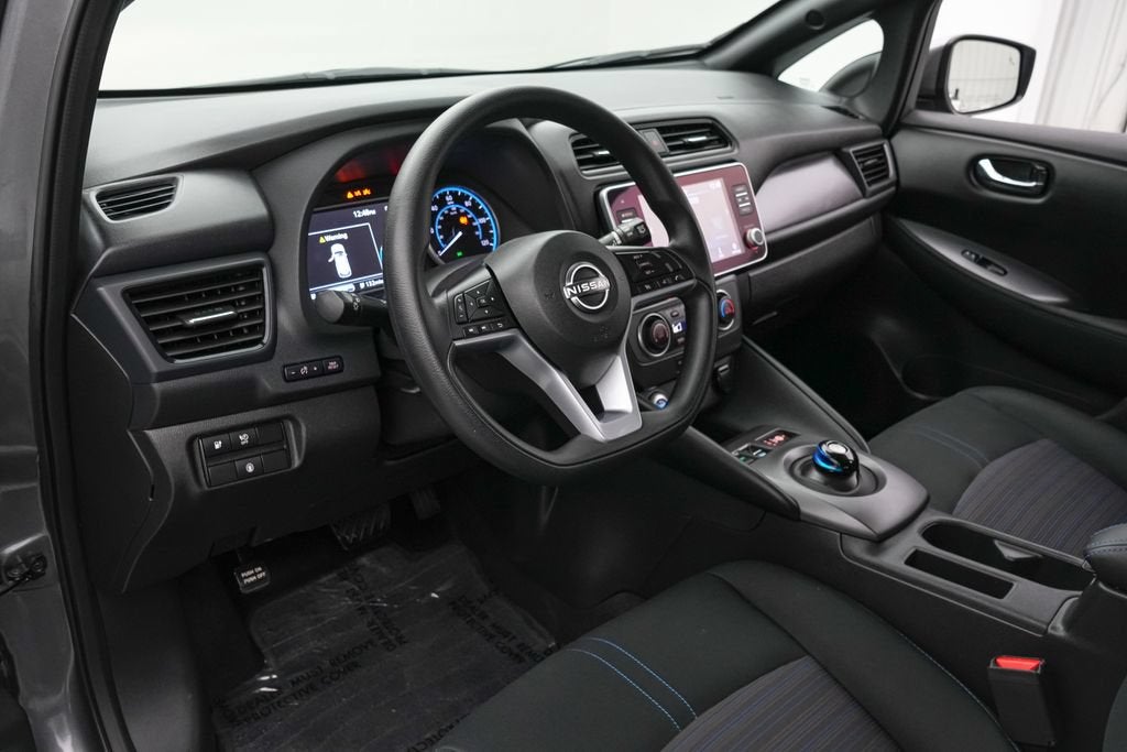 2025 Nissan Leaf S