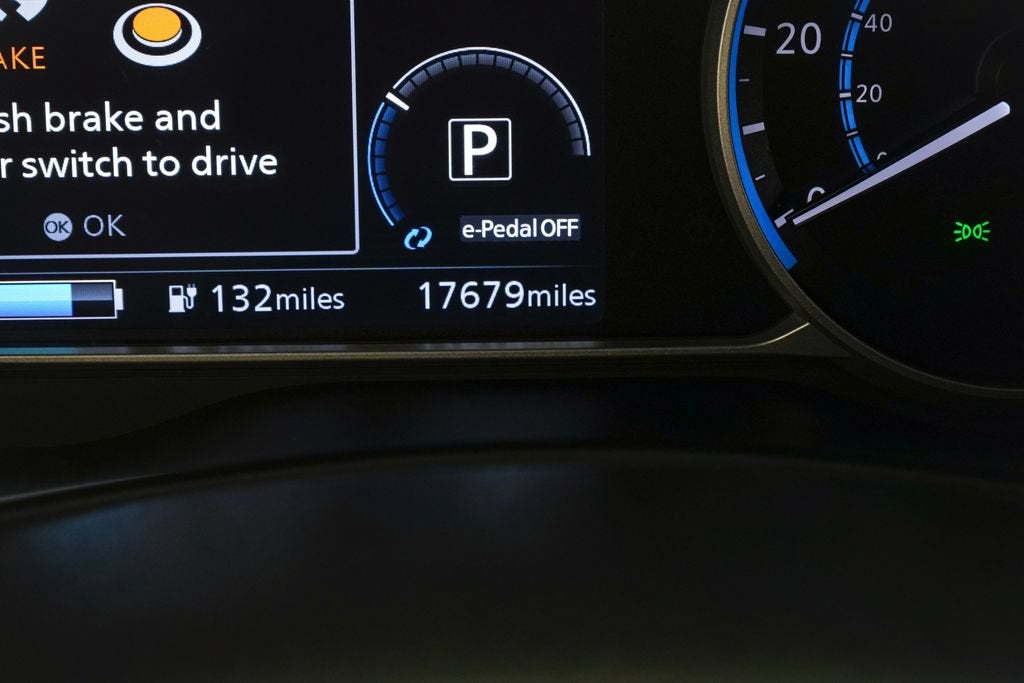 2025 Nissan Leaf S
