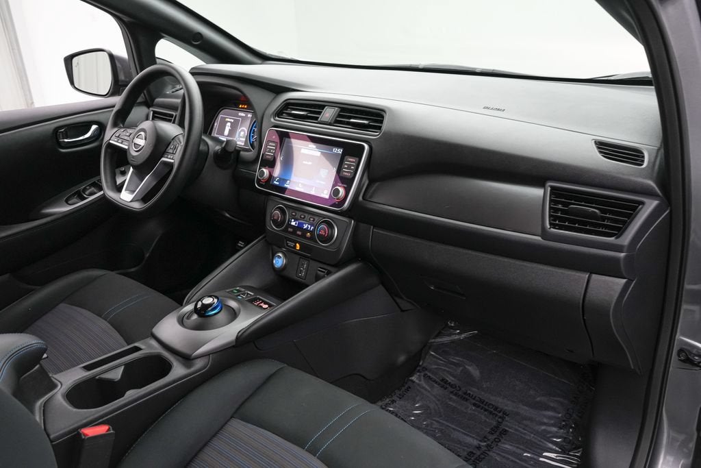 2025 Nissan Leaf S
