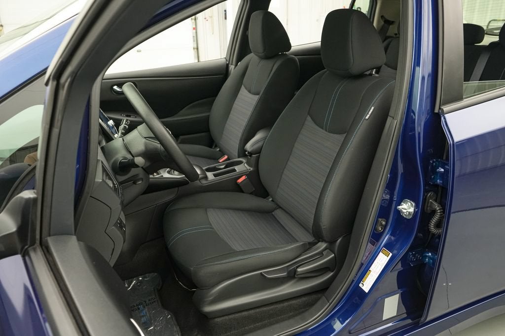 2025 Nissan Leaf S
