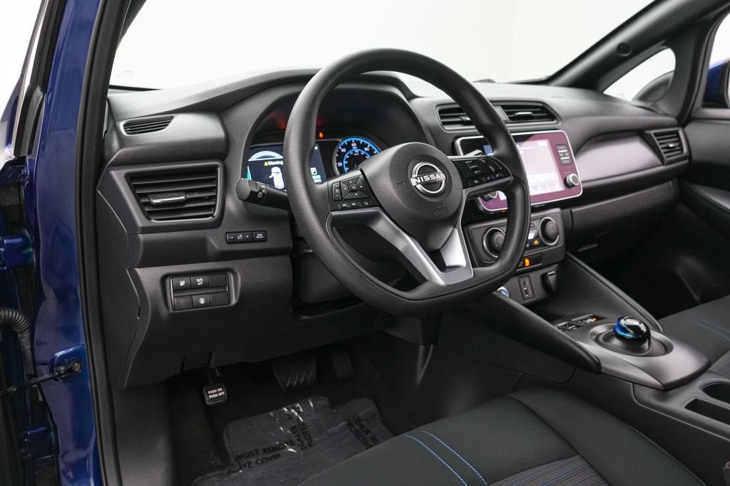 2025 Nissan Leaf S