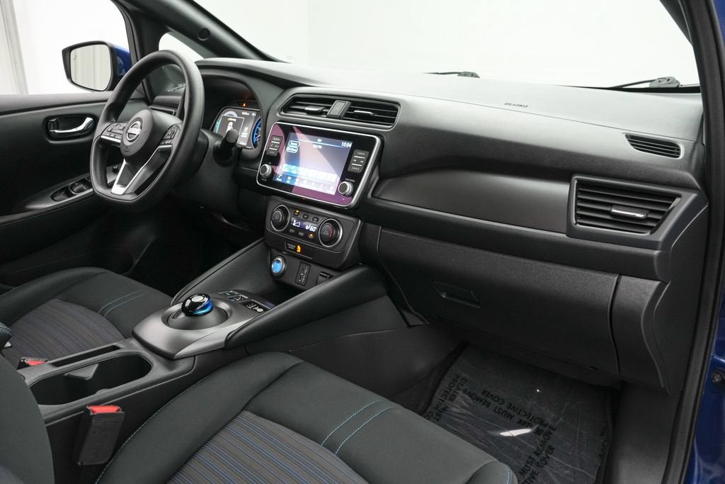 2025 Nissan Leaf S