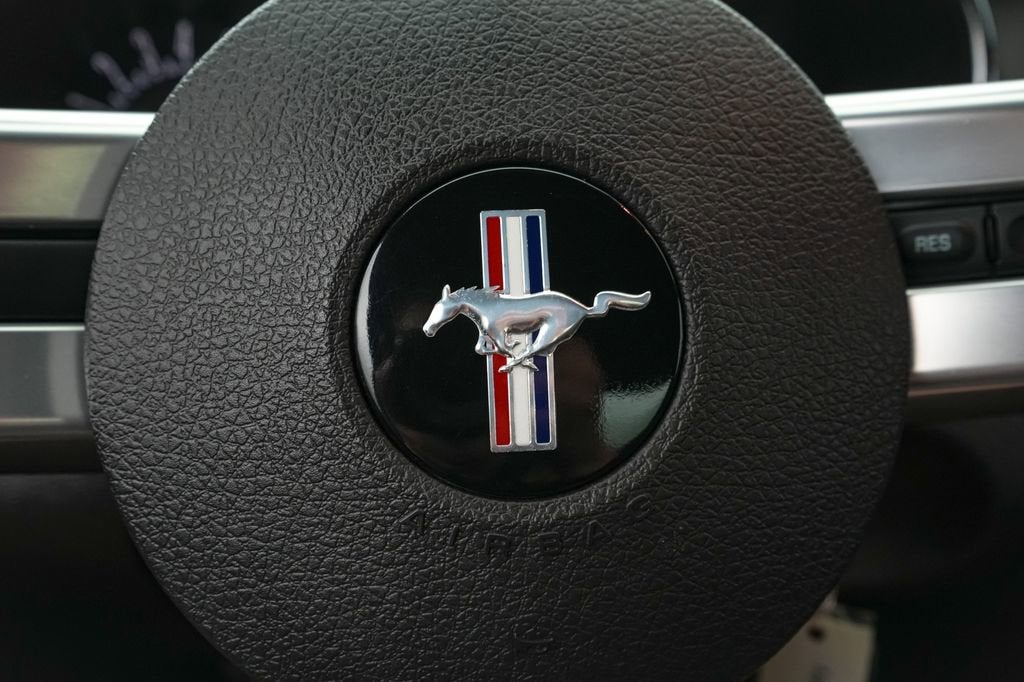 2007 Ford Mustang GT Deluxe
