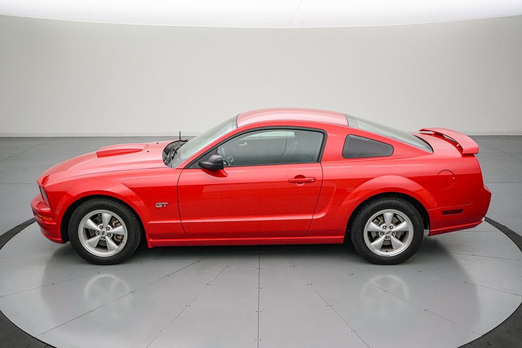 2007 Ford Mustang GT Deluxe