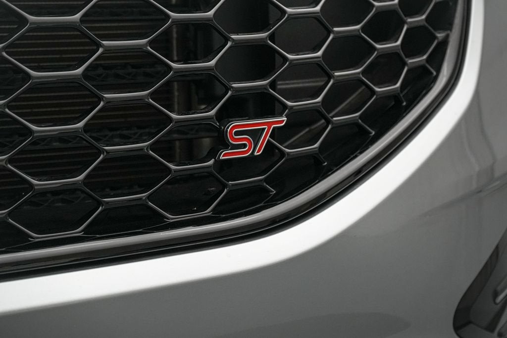 2023 Ford Edge ST