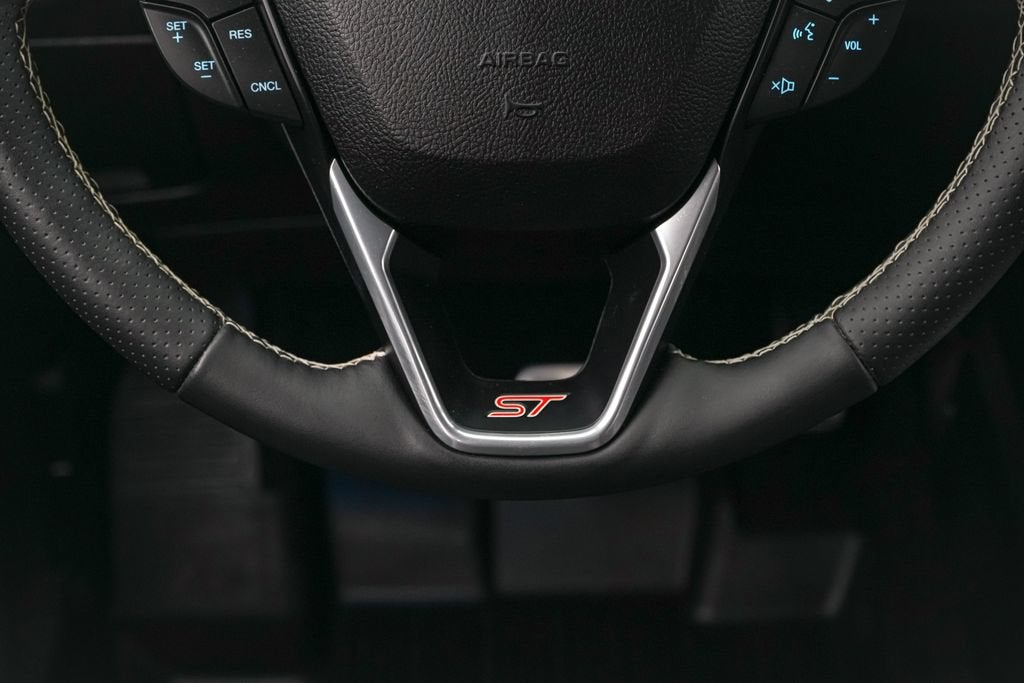 2023 Ford Edge ST