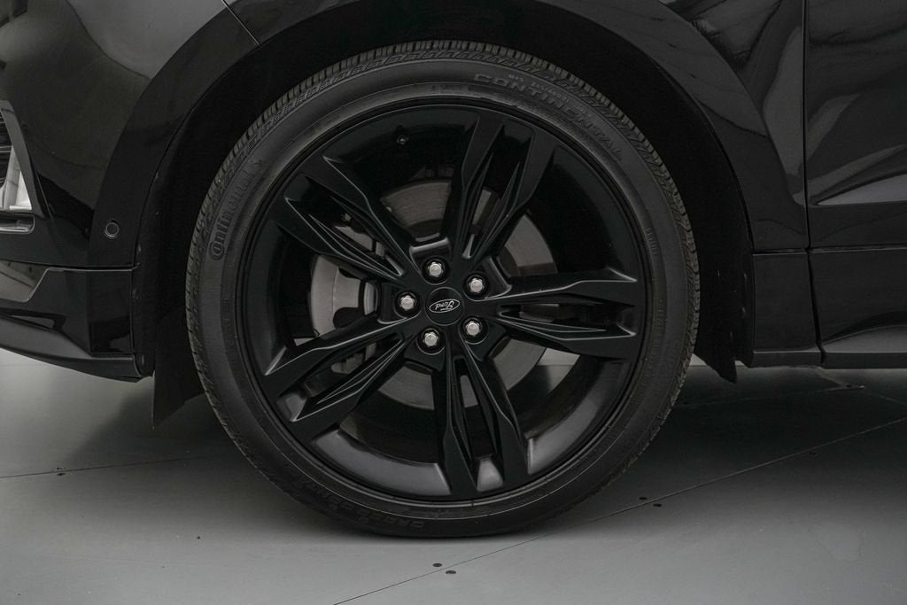 2023 Ford Edge ST