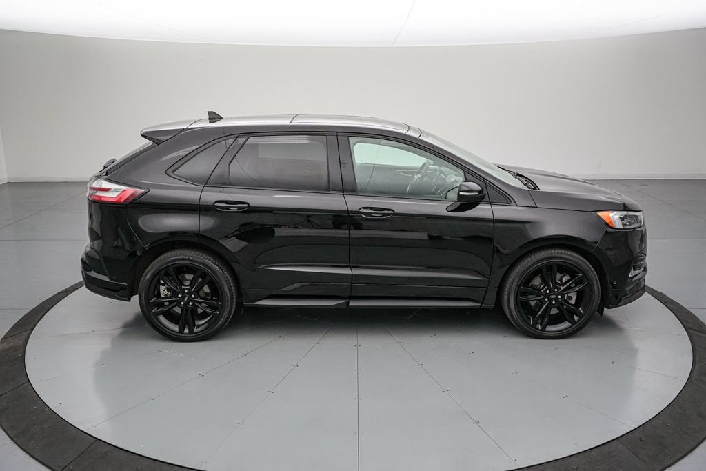 2023 Ford Edge ST