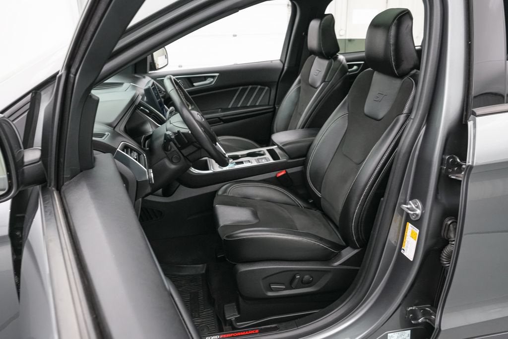 2023 Ford Edge ST