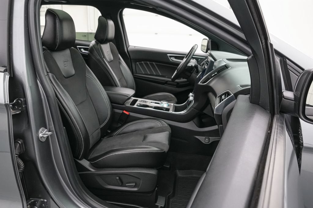 2023 Ford Edge ST