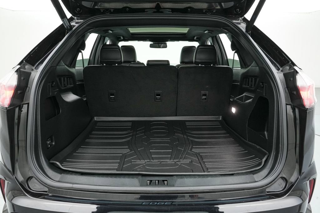 2022 Ford Edge ST Line