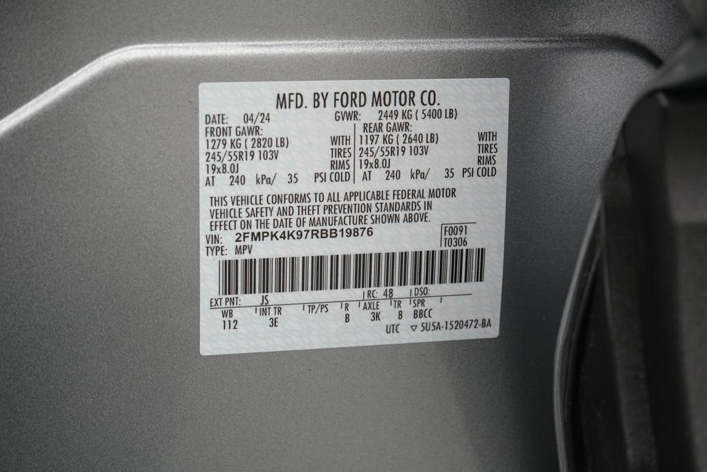 2024 Ford Edge Titanium