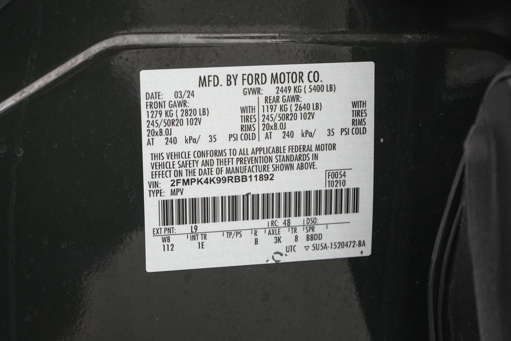 2024 Ford Edge Titanium