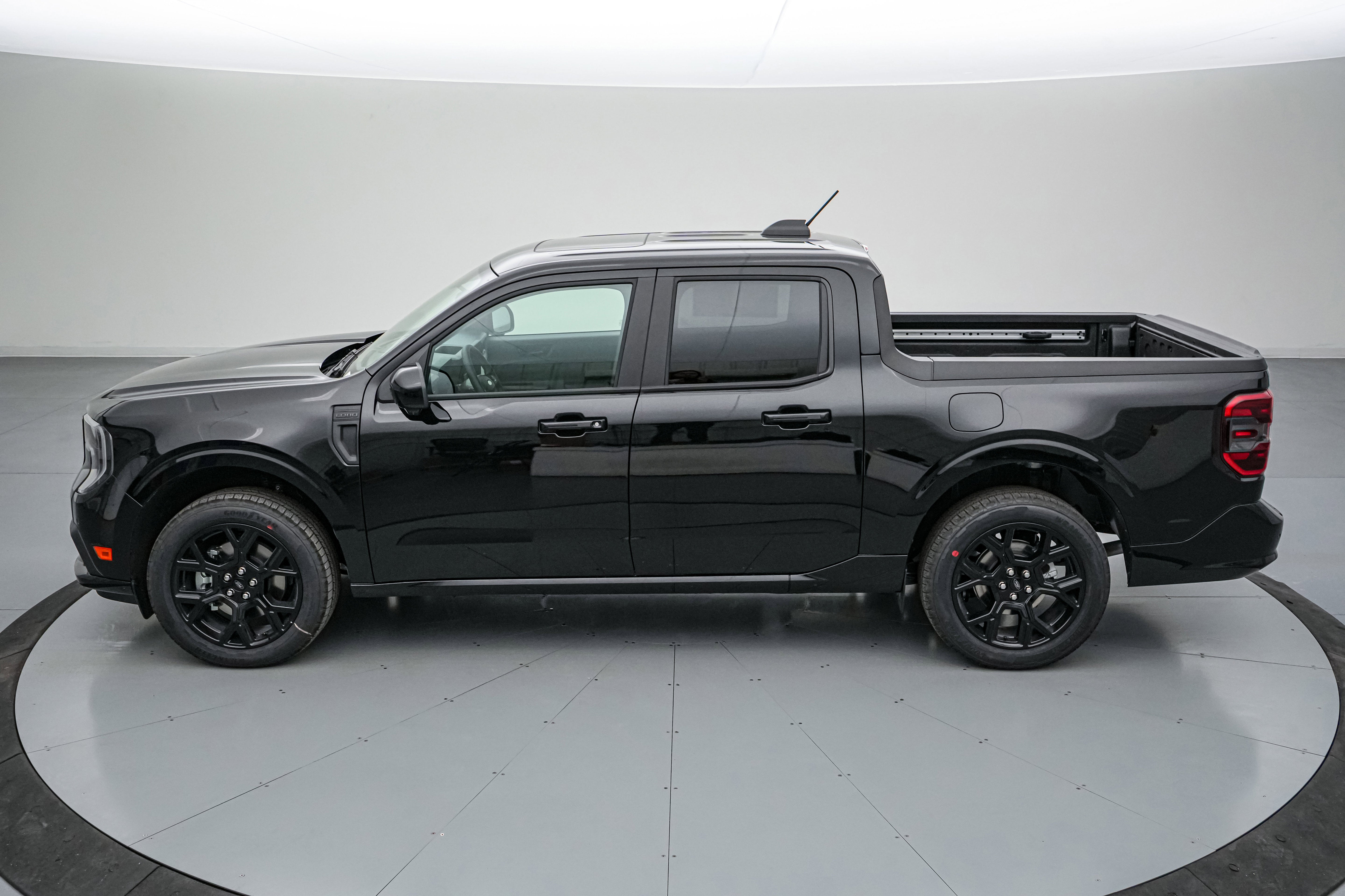 2026 Ford Maverick Lobo High