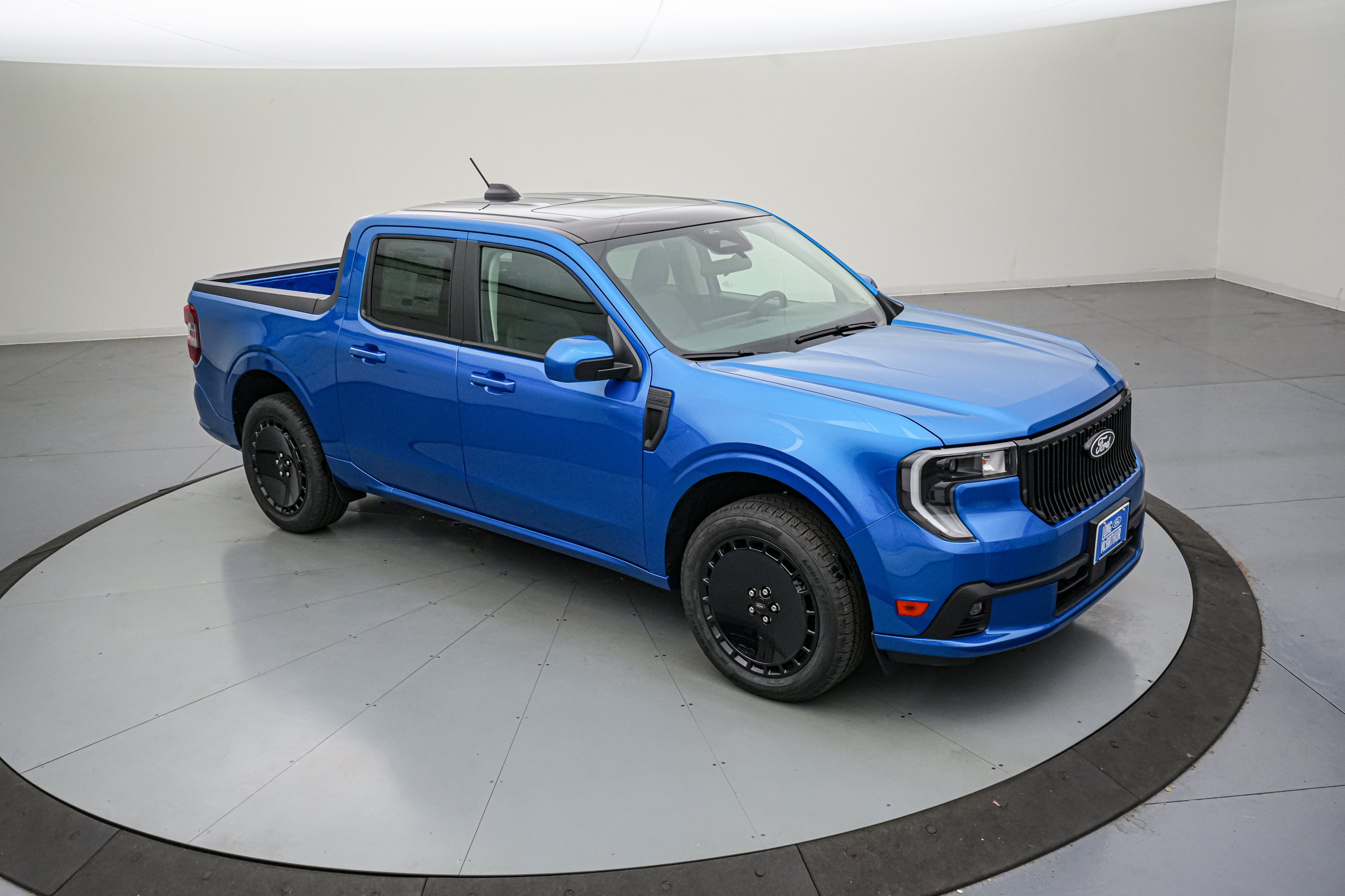 2026 Ford Maverick Lobo Standard