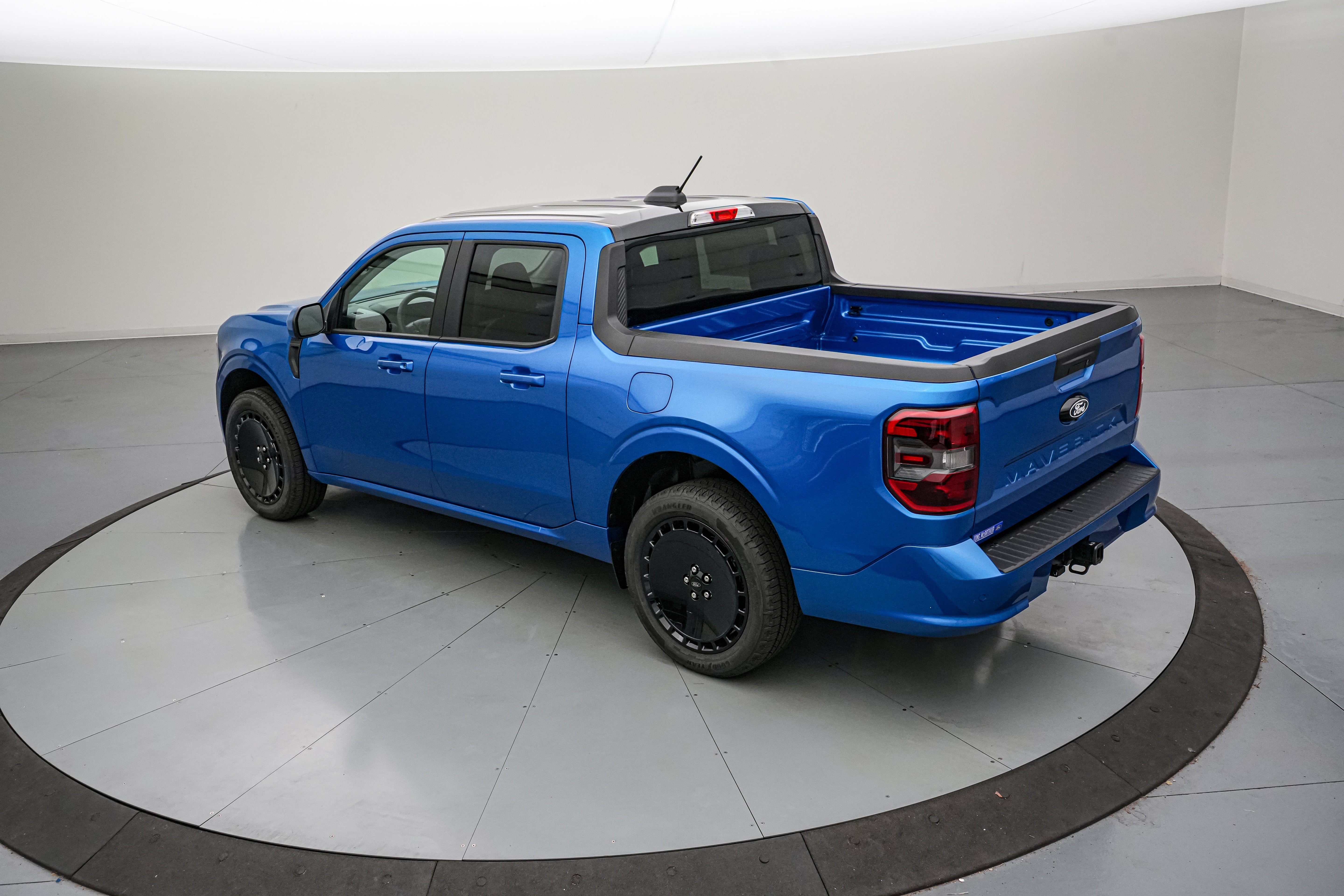 2026 Ford Maverick Lobo Standard