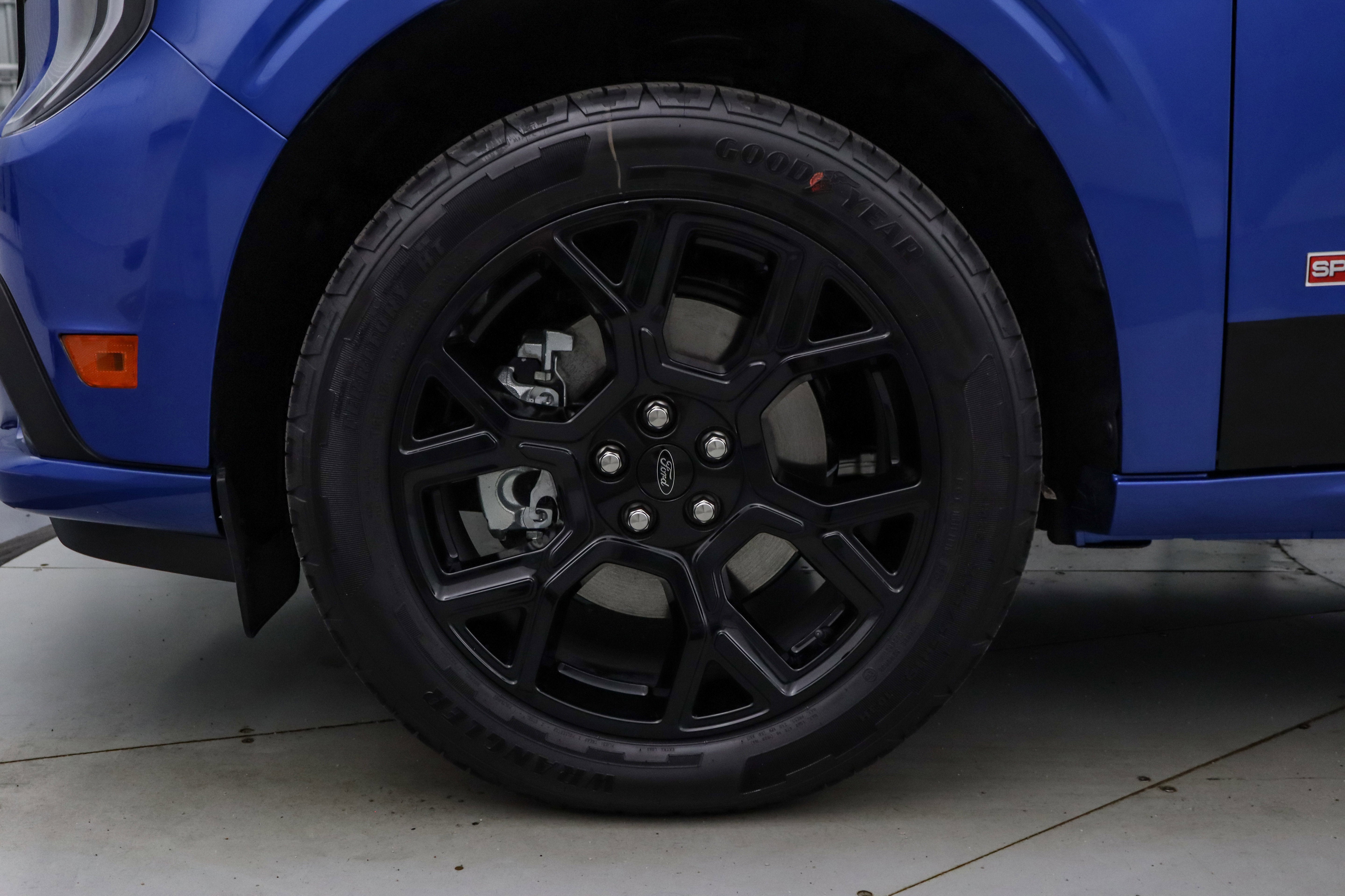 2025 Ford Maverick Lobo Sport Truck