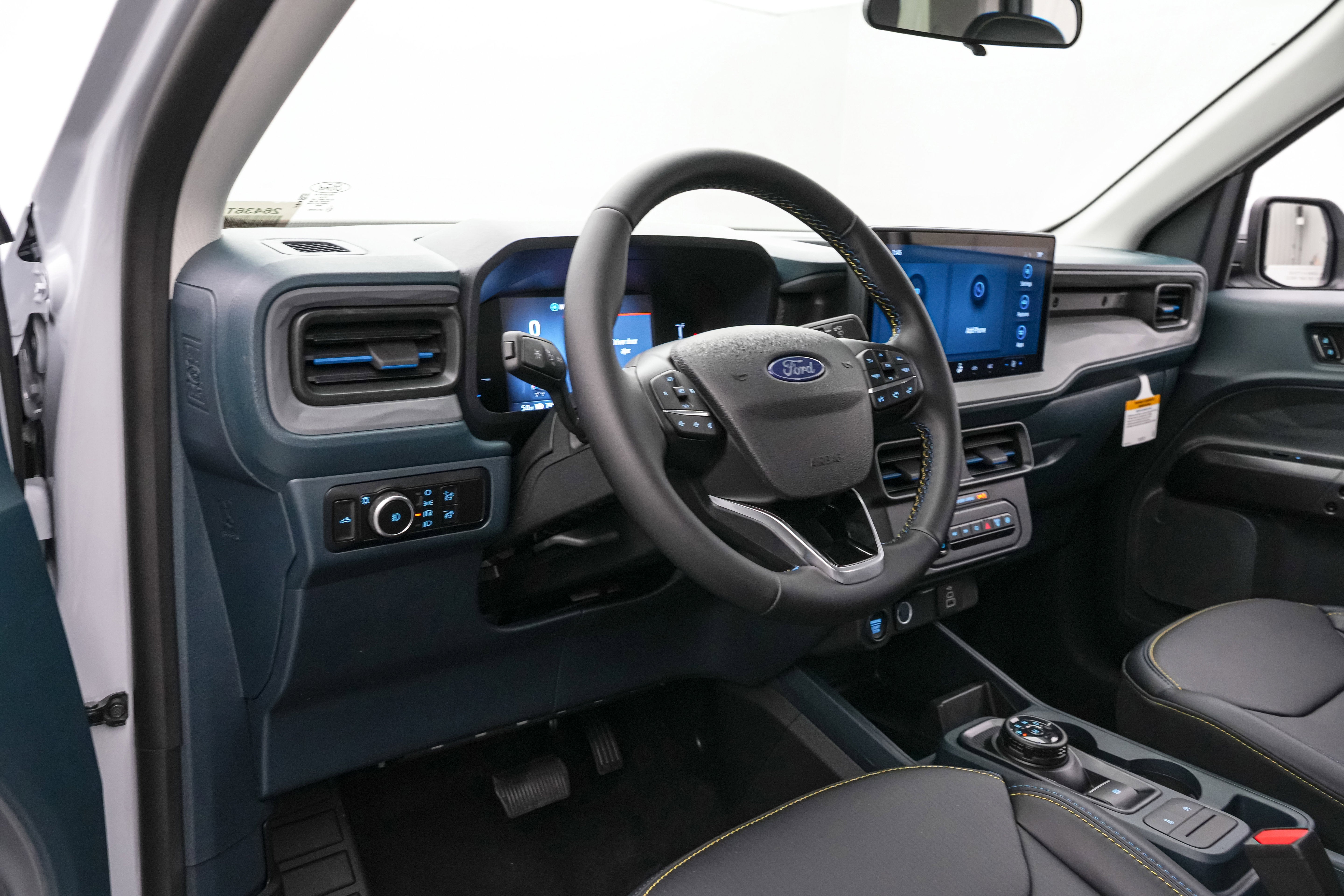 2026 Ford Maverick Lobo Standard