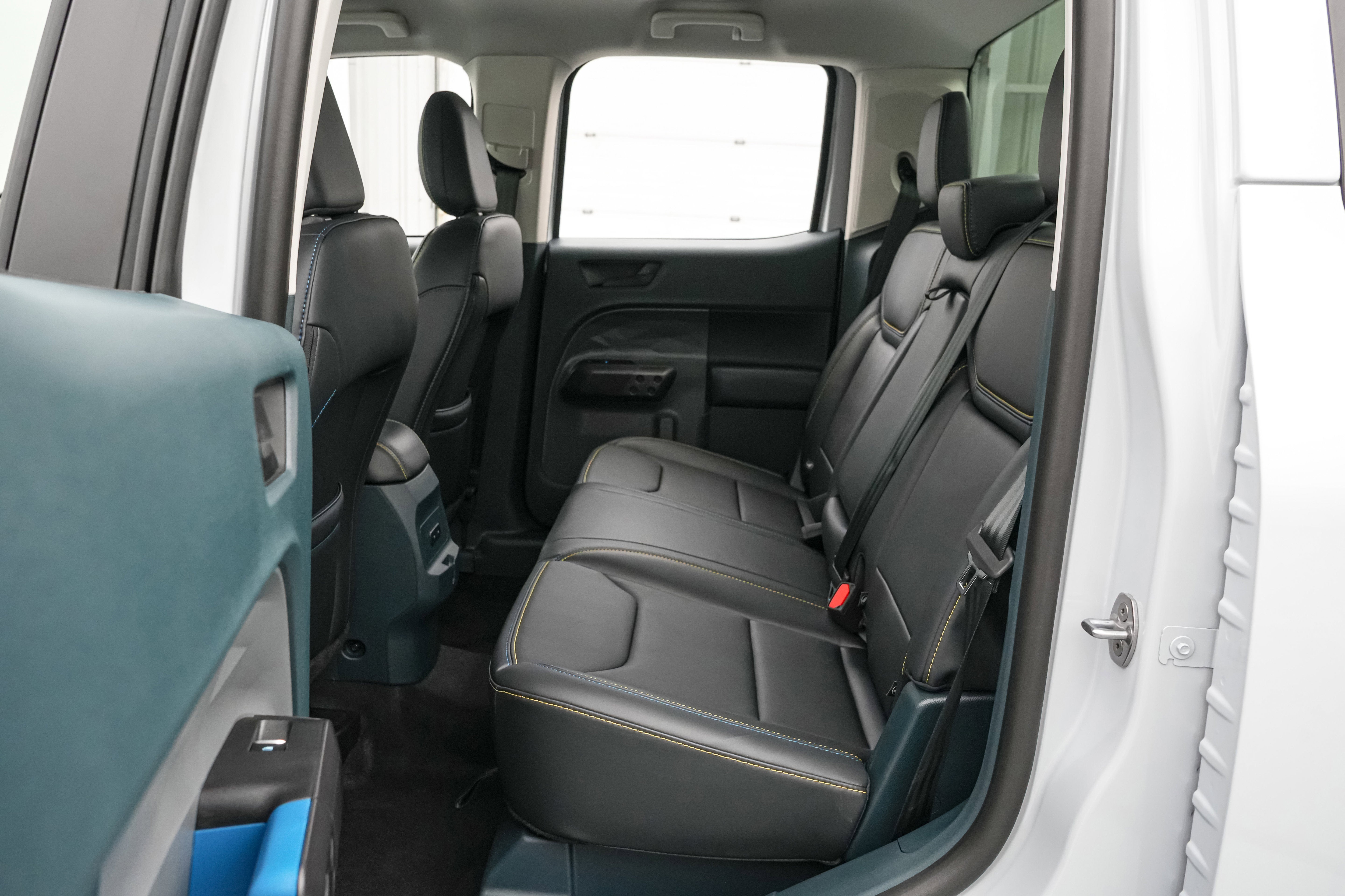 2026 Ford Maverick Lobo Standard