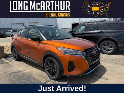 2023 Nissan Kicks SR
